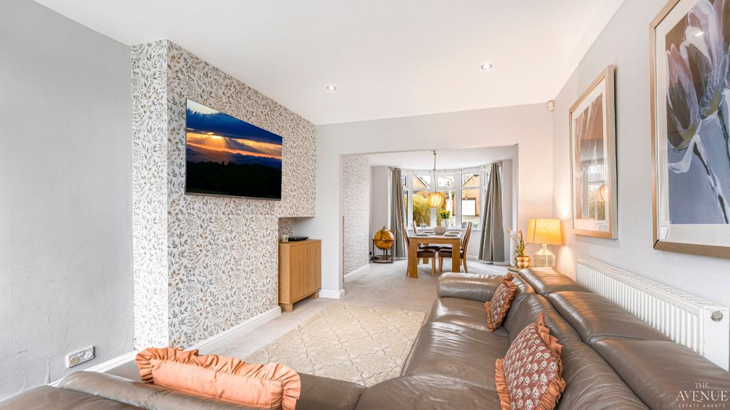 Property photo 2 of 27 4823804