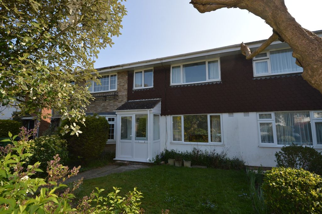 Property photo 1 of 9 Front Property To Let In Petersfield (Main)