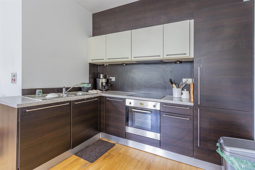 Property photo 2 of 14 Plas Gwynt 3-12.Jpg