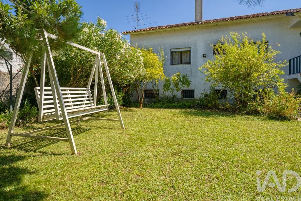 Property photo 1 of 28