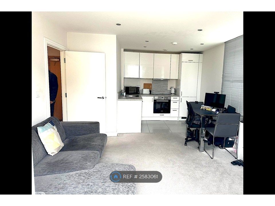 Property photo 3 of 6