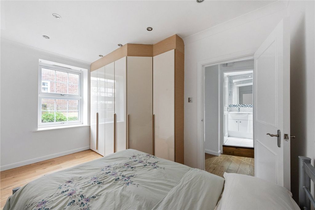 Property photo 2 of 11 Picture No. 04