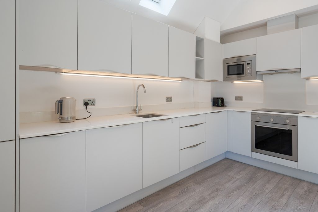 Property photo 3 of 15 Kitchen