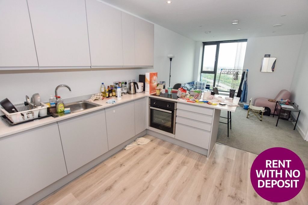 Property photo 3 of 21 Picture No. 13