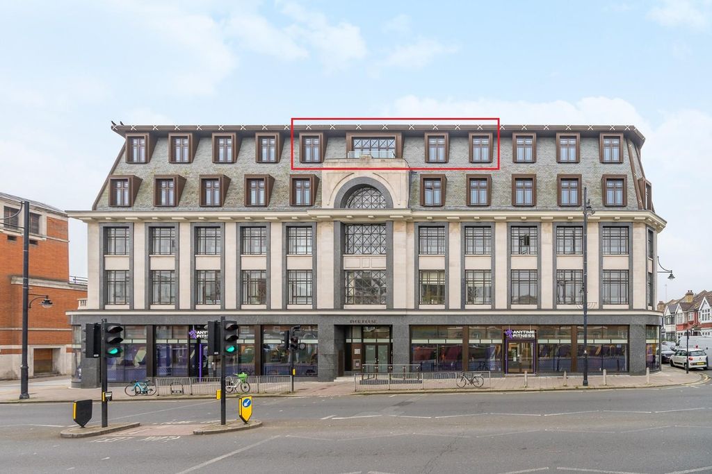 Property photo 2 of 17 Exterior (3).Jpg