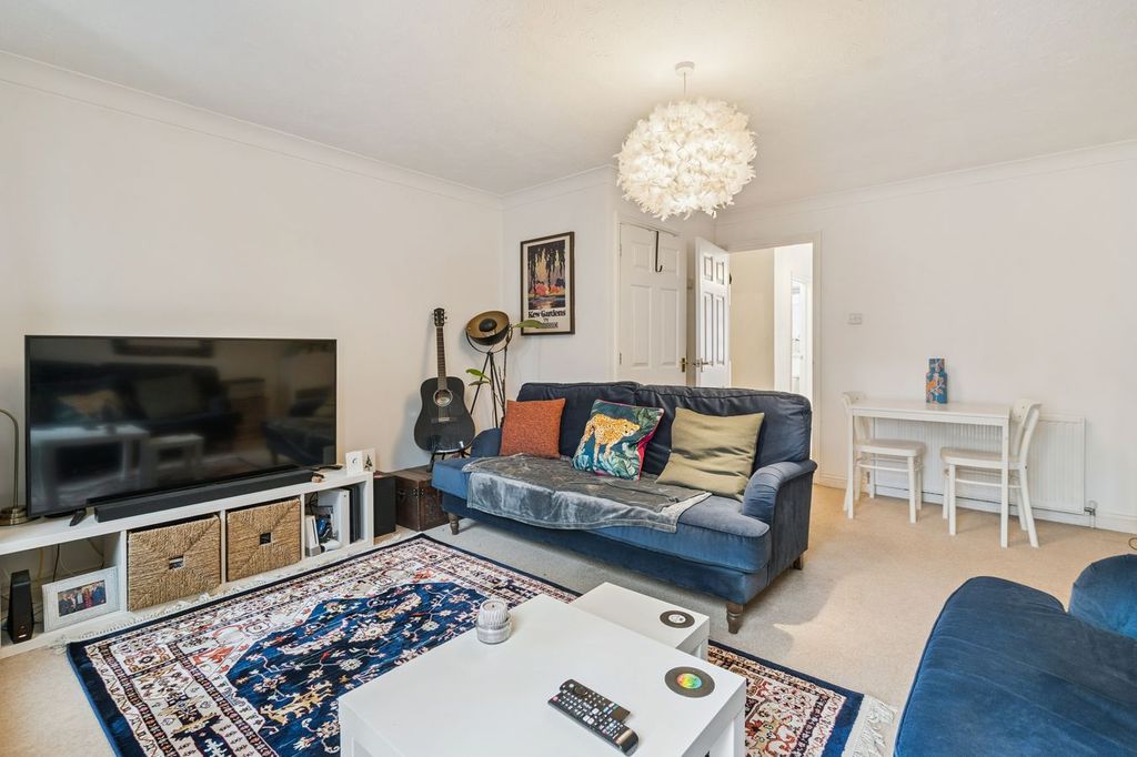 Property photo 3 of 16
