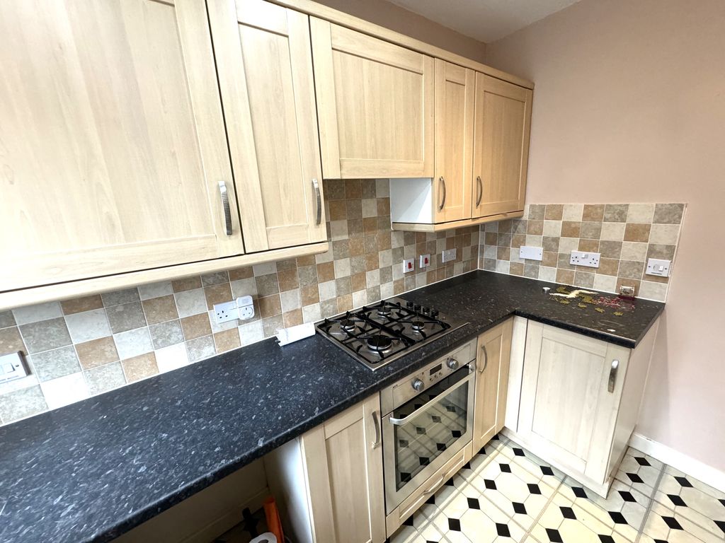 Property photo 3 of 16
