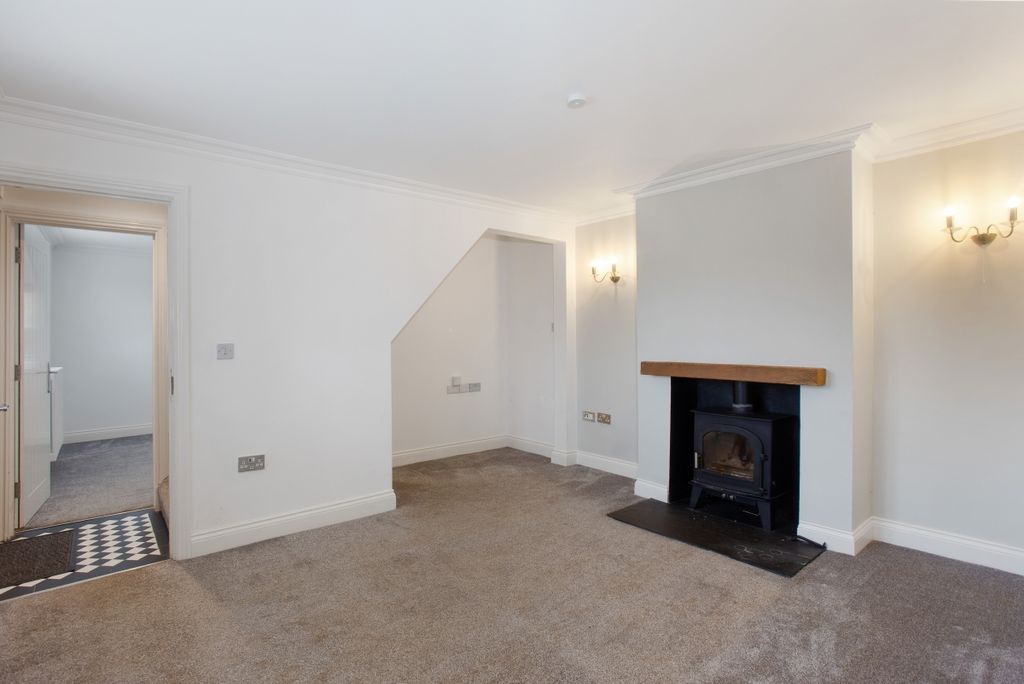Property photo 3 of 15 81745_1-Lily-Farm...