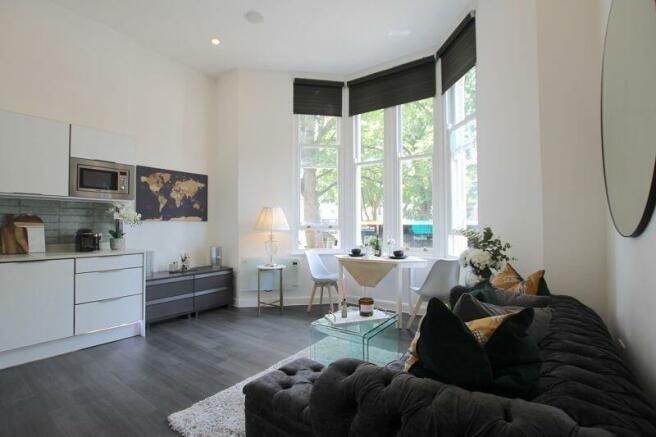 Property photo 1 of 7 Living Room