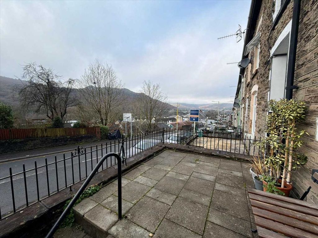 Property photo 3 of 26 Exterior