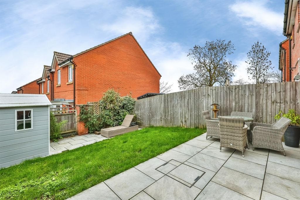 Property photo 3 of 20