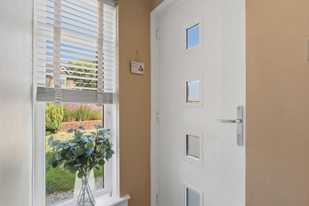 Property photo 3 of 40
