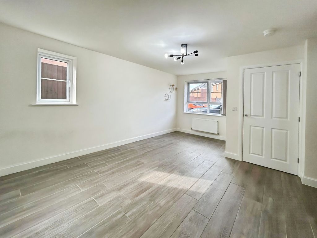 Property photo 2 of 16 Ad36237A-Whatsapp 20Image 202026-03-26 20At 2009.1