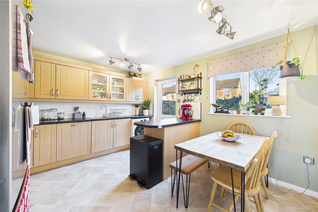 Property photo 2 of 8 Picture No. 20