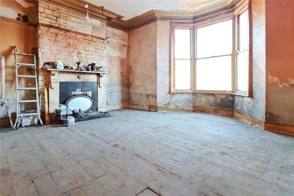 Property photo 3 of 10 Image 3