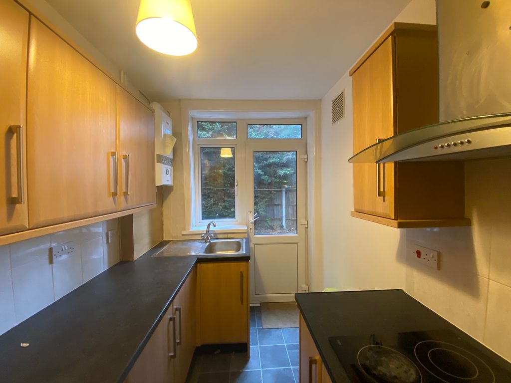 Property photo 2 of 12 Kitchen