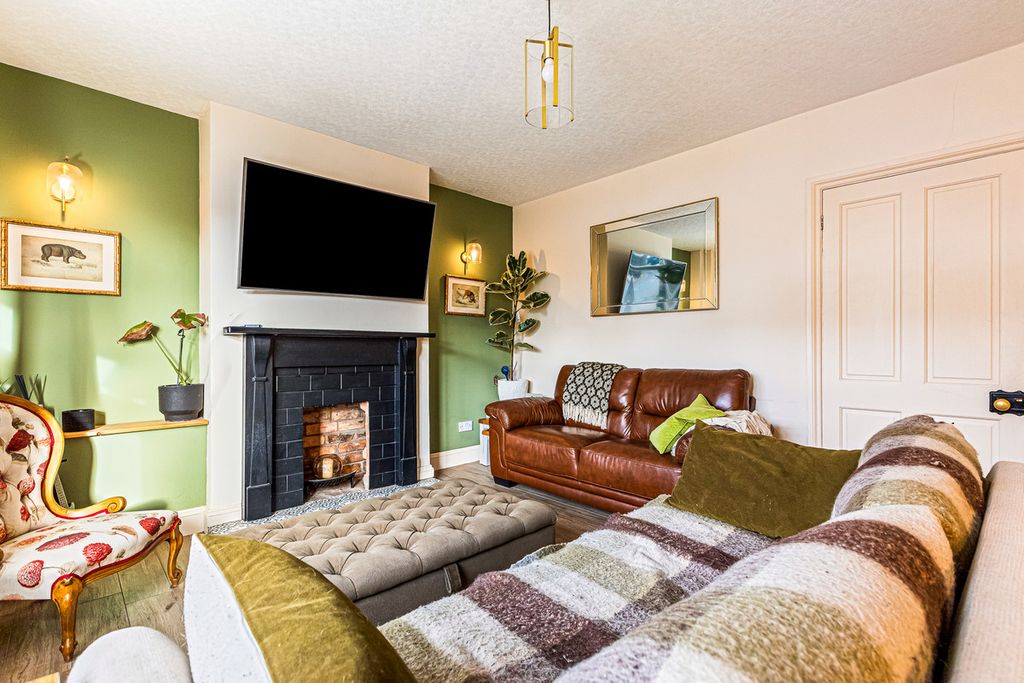 Property photo 3 of 30