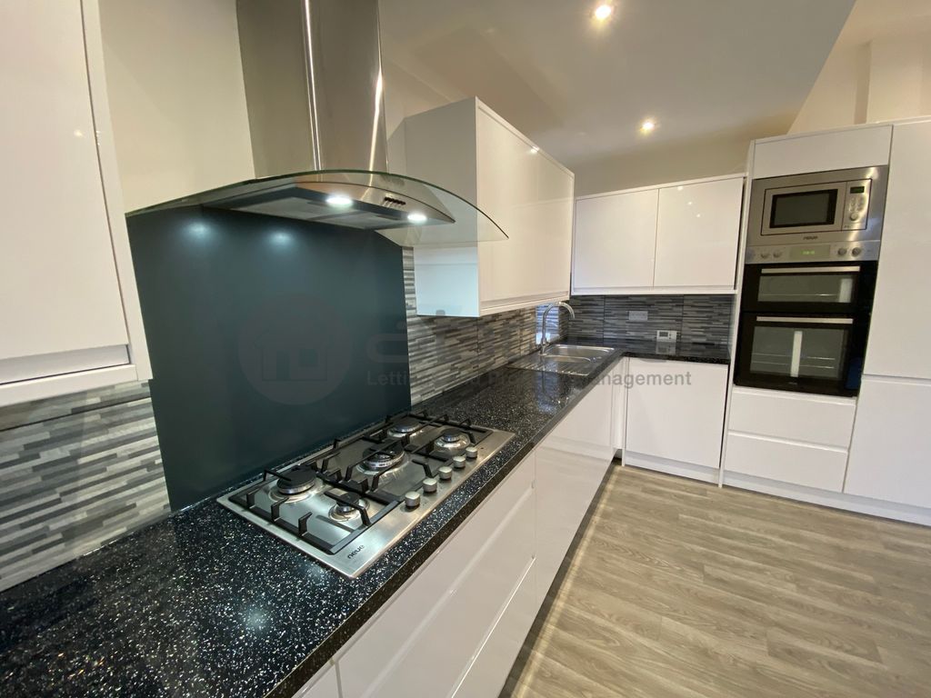 Property photo 1 of 37