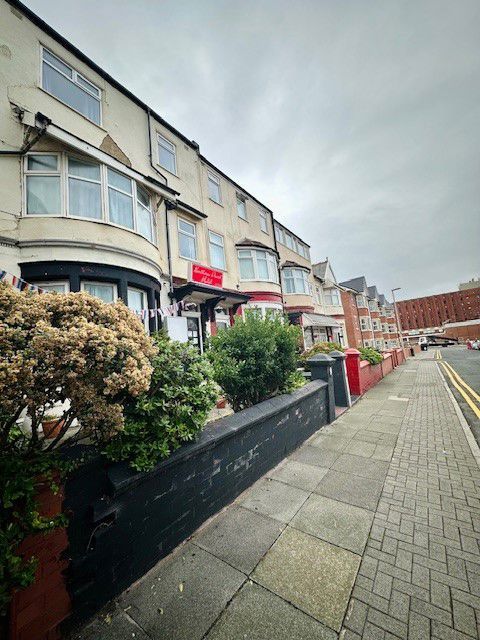 Property photo 3 of 12