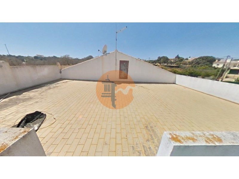 Property photo 3 of 36