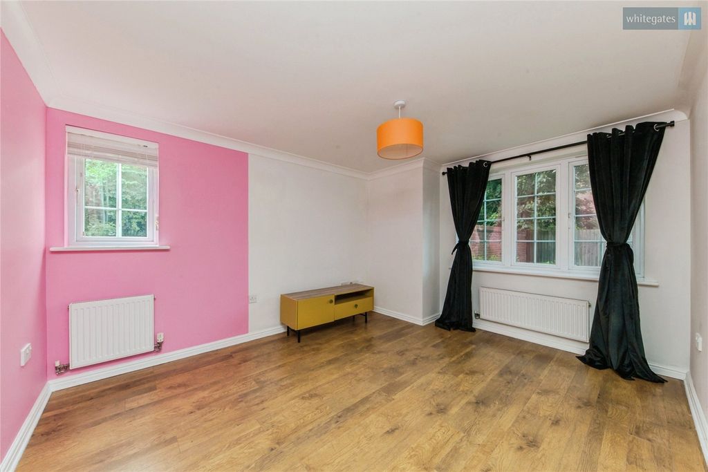 Property photo 2 of 13 Picture No. 03