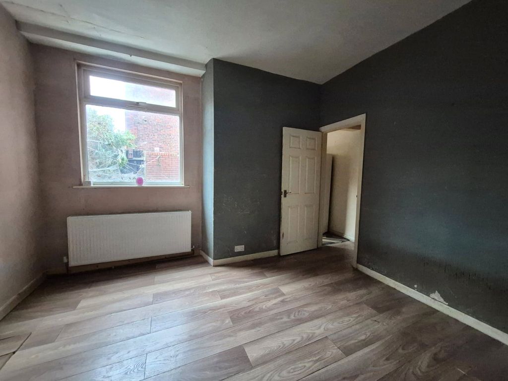 Property photo 3 of 9 Picture No. 05