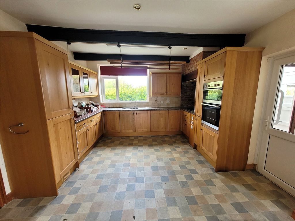 Property photo 3 of 23 Picture No. 09