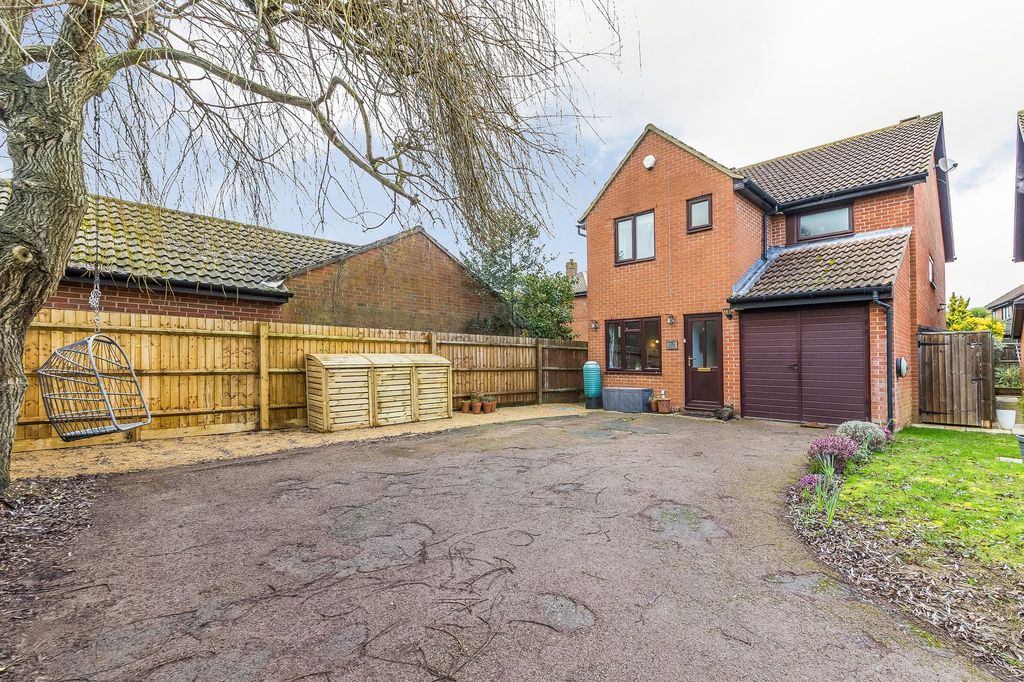 Property photo 1 of 21