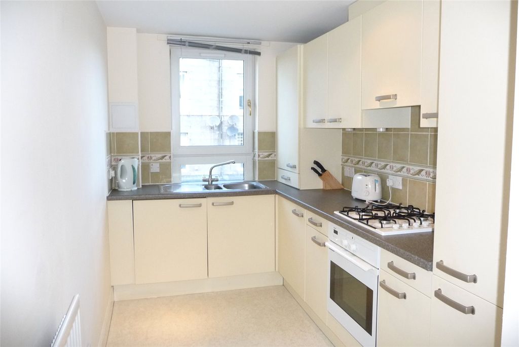 Property photo 2 of 7 Photo 2