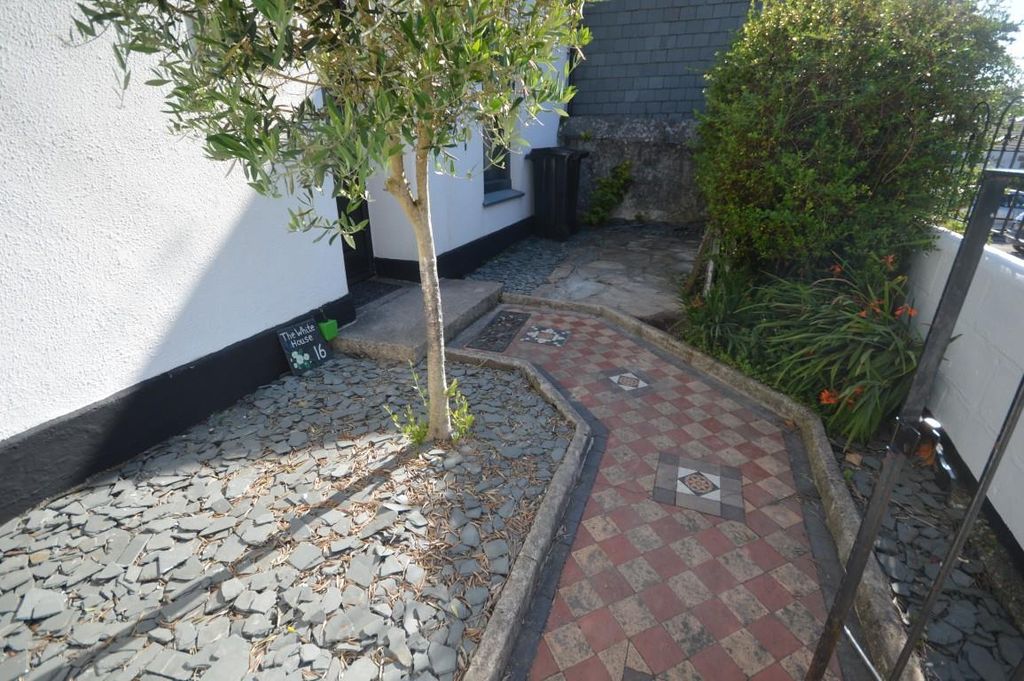 Property photo 3 of 20 Dsc_0030 (Medium).Jpg