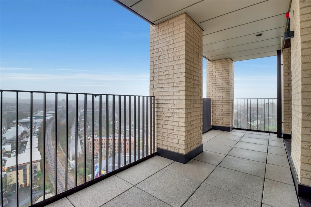 Property photo 2 of 15