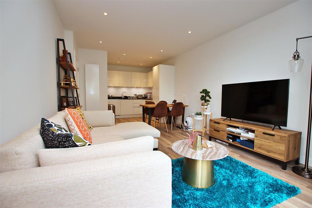 Property photo 1 of 11 Img_6112.Jpg