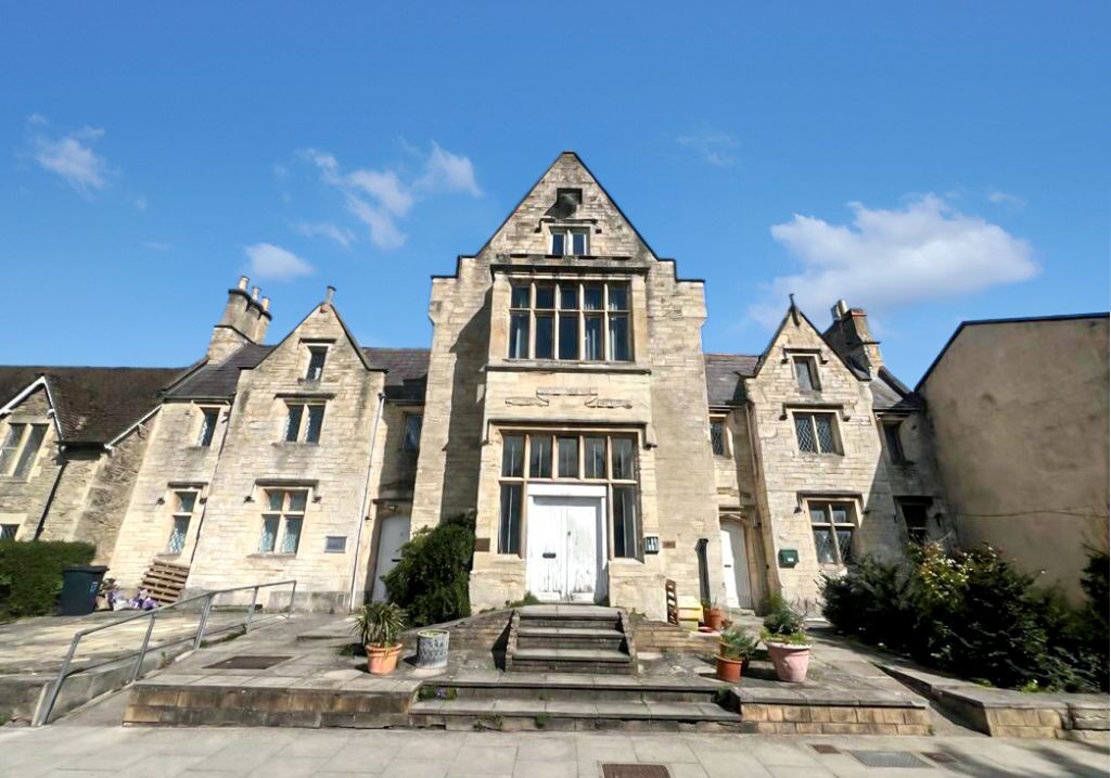 Property photo 1 of 11 Front Elevation