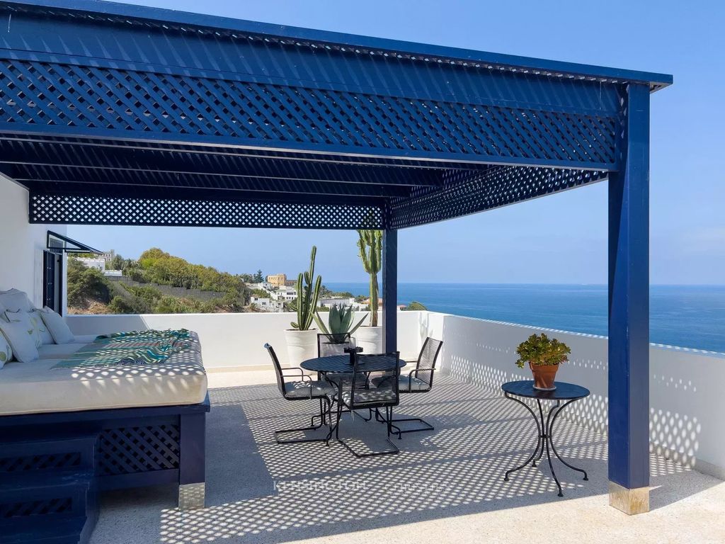 Property photo 1 of 24