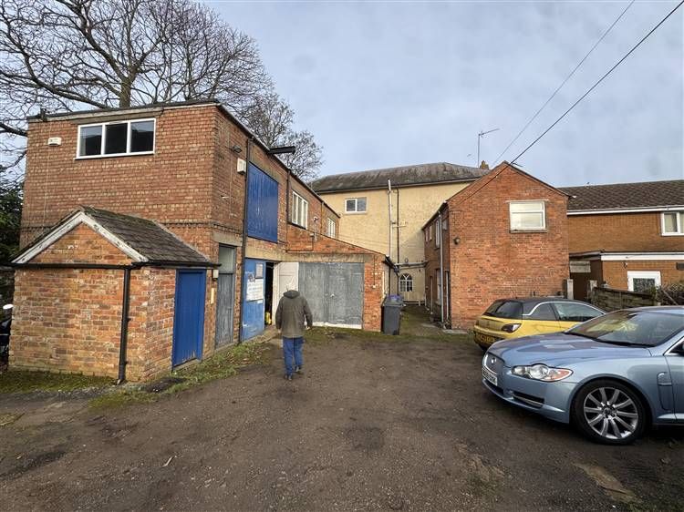 Property photo 2 of 16