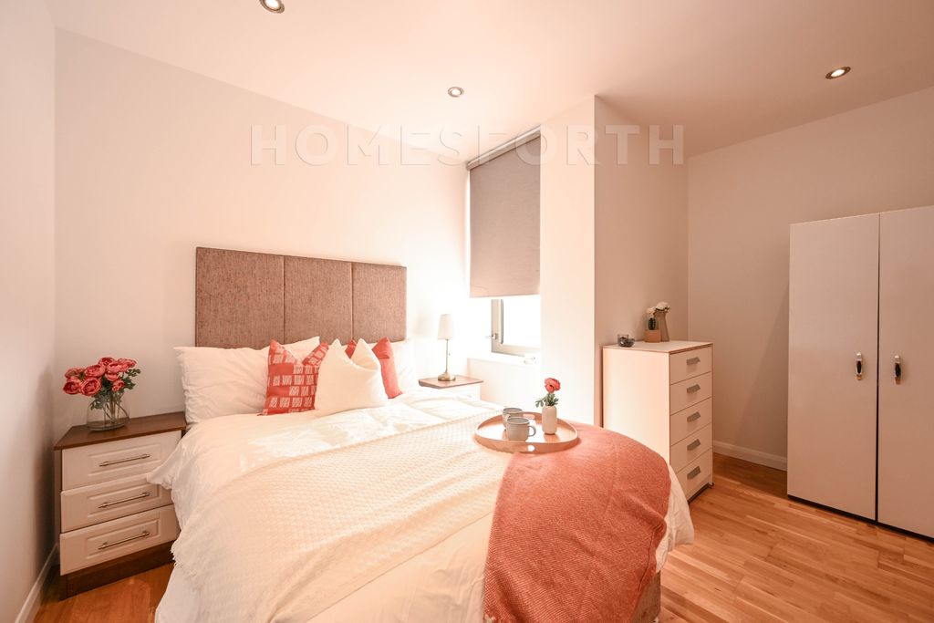 Property photo 2 of 15 Photo 11