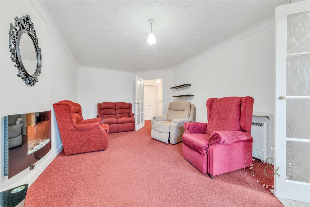 Property photo 3 of 18 Mclay-Court-08.Jpg