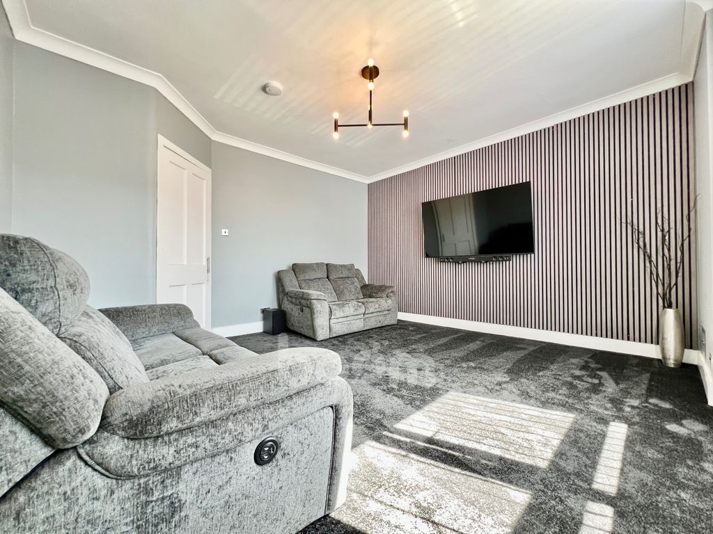 Property photo 3 of 21 Barrie Terrace, Ardrossan Lounge Photo