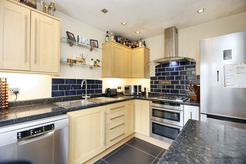 Property photo 2 of 12