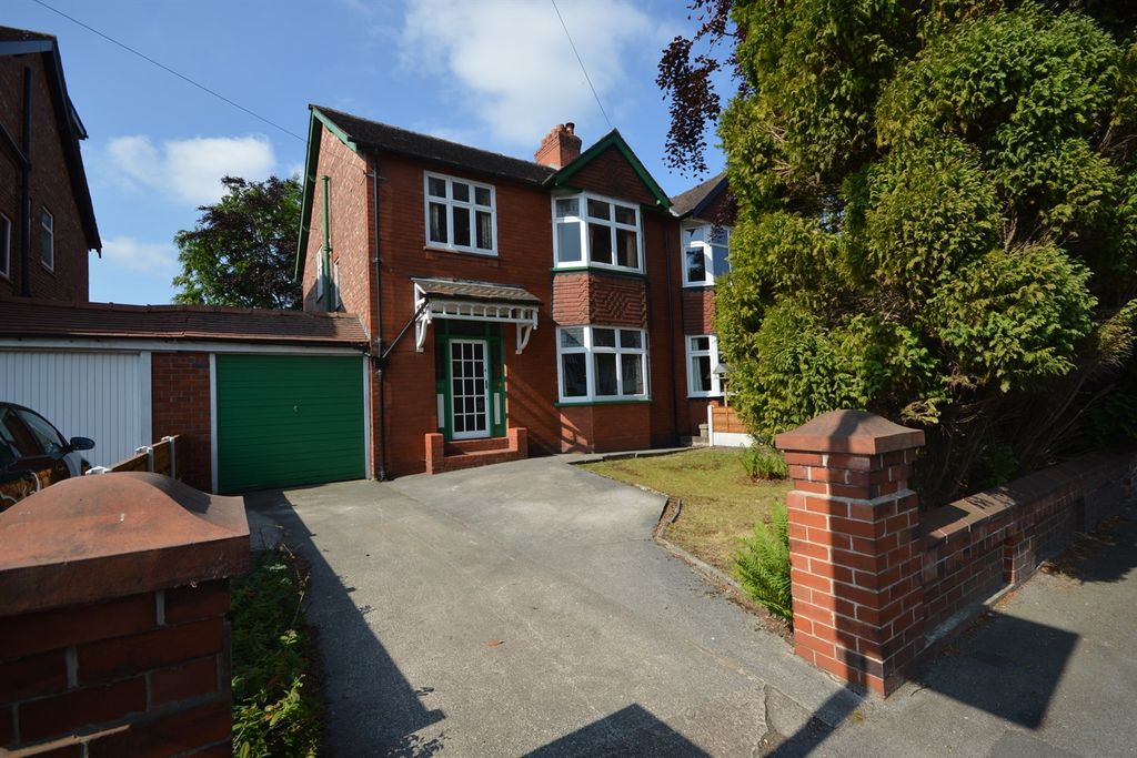 Property photo 1 of 16 (Main)