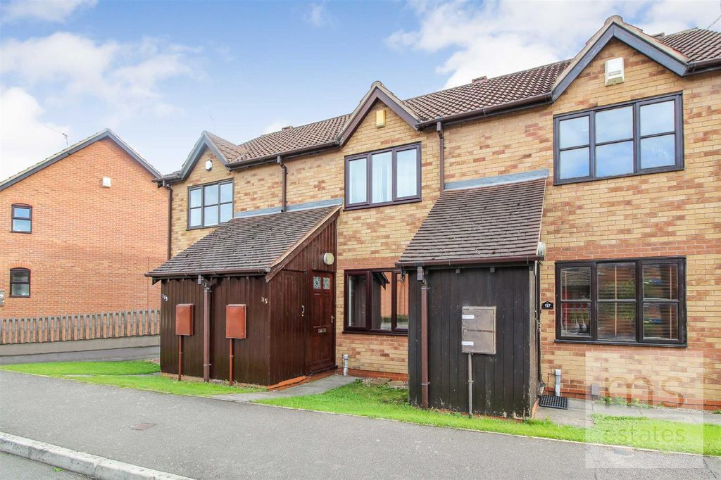 Property photo 2 of 11