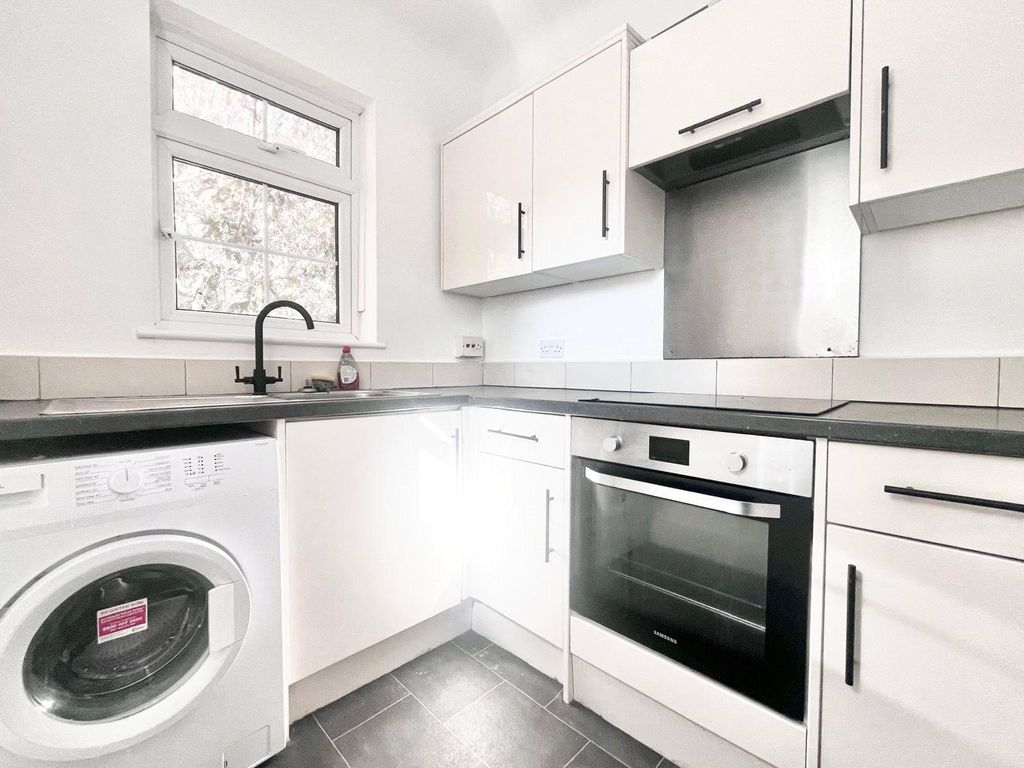 Property photo 2 of 13 Kitchen