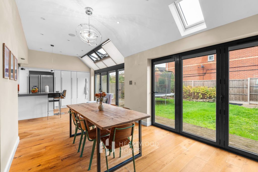 Property photo 2 of 22