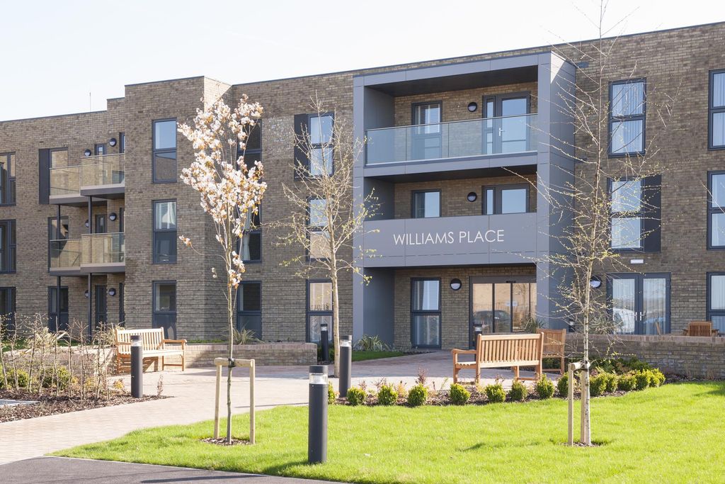 Property photo 1 of 11 Front