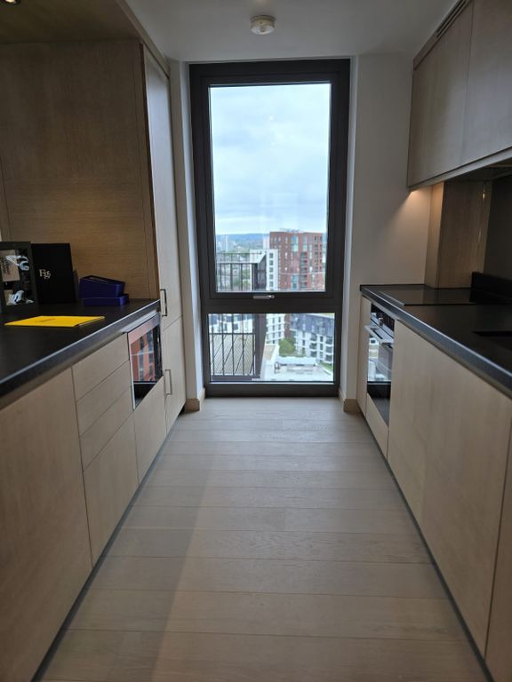 Property photo 3 of 19 Kitchen