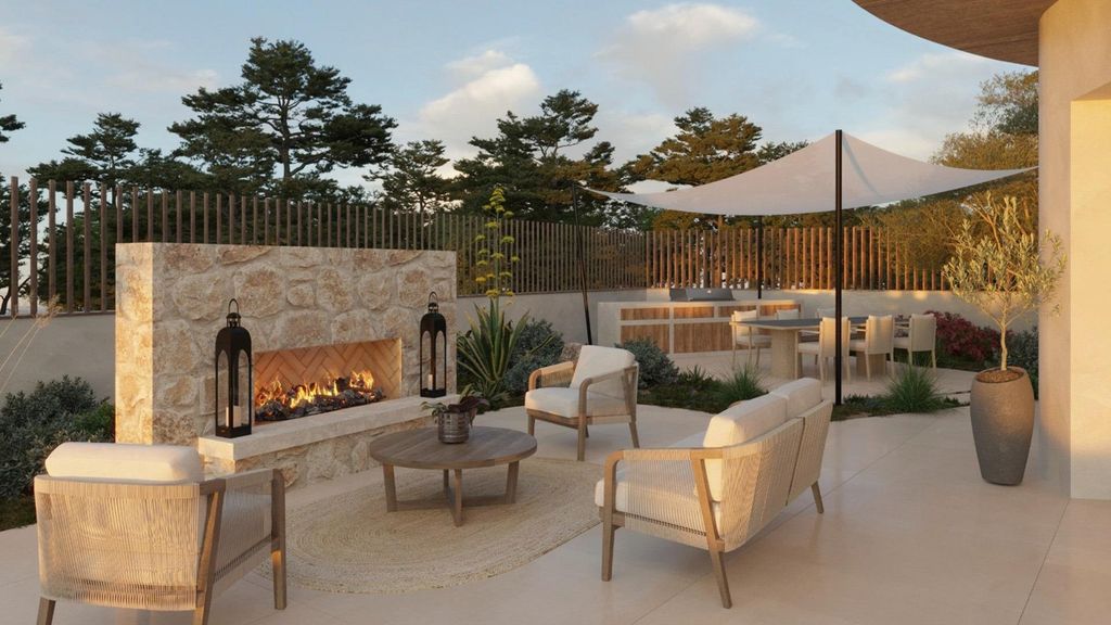 Property photo 2 of 8