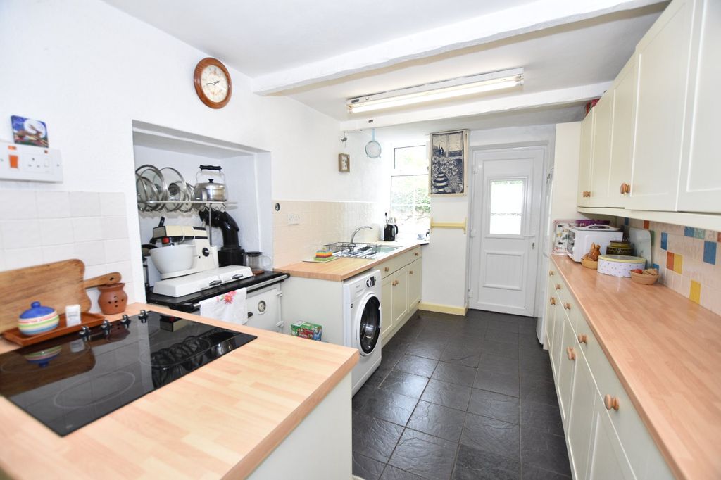 Property photo 2 of 22 Kitchen