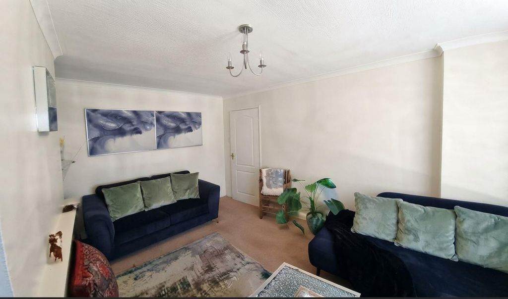 Property photo 3 of 16 2.Jpg