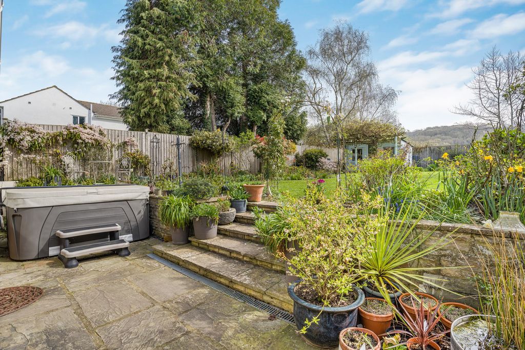 Property photo 3 of 38