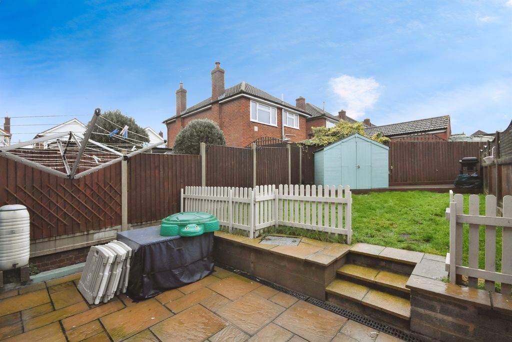 Property photo 3 of 19